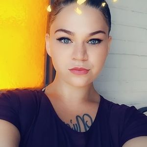 Meet your Posher, Stephanie ny'are